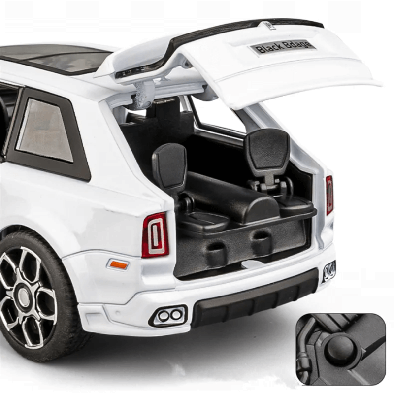 1/32 Scale Rolls Royce Cullinan Die-cast Model Car